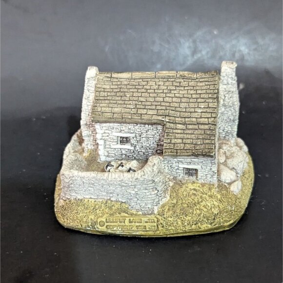 The Croft By Lilliput Lane Miniature Masterpiece Handmade In Cumbria UK - Picture 6 of 9